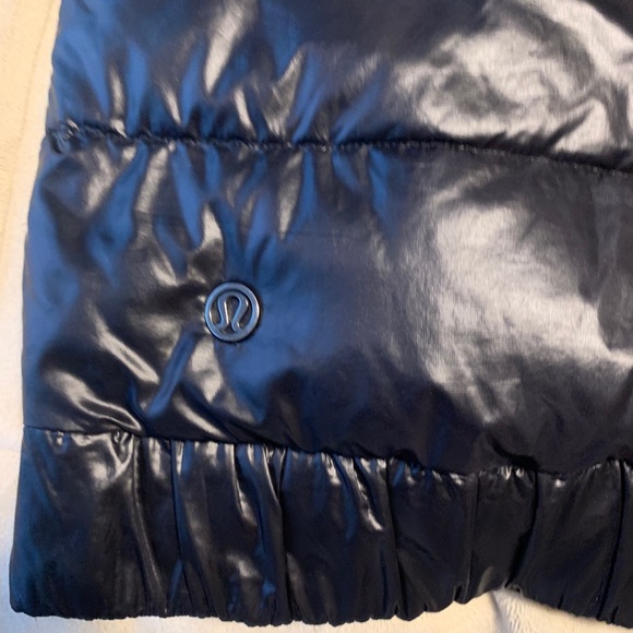 Reversible Lululemon vest - Picture 4 of 9